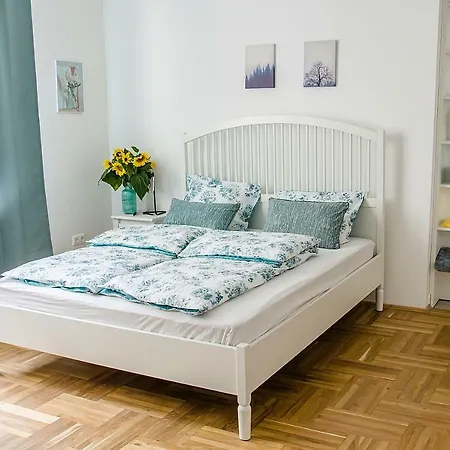 Harrison Lejlighed Budapest