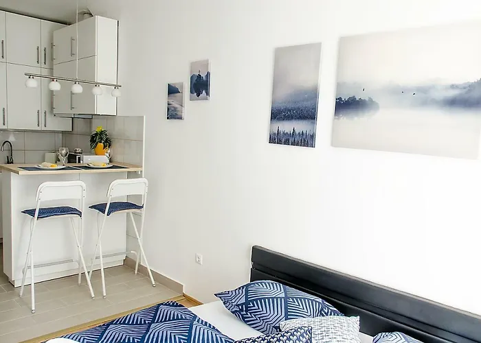 Harrison * Budapesta