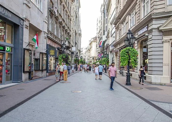 Harrison * Budapesta