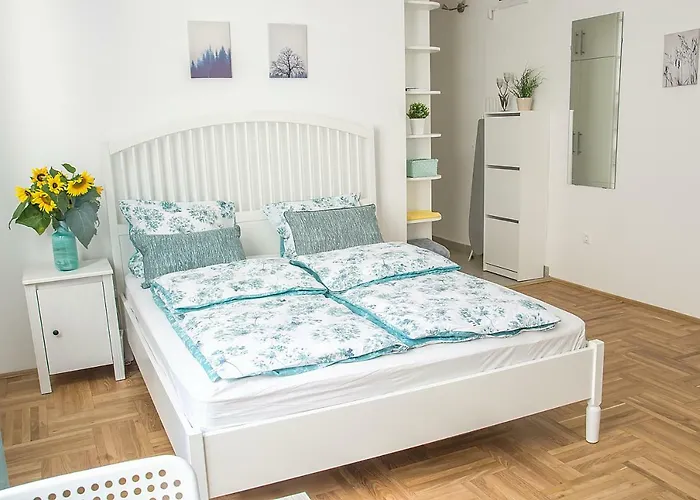 Harrison Apartament *